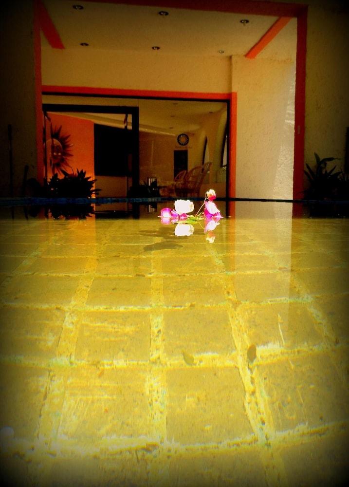 Hotel Piedras De Sol Solaris Morelos Тлальтисапан Экстерьер фото